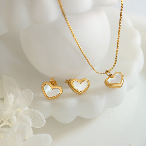 Valentine's Day Gift Guide: Heart-Shaped Jewelry Makes the Perfect Present