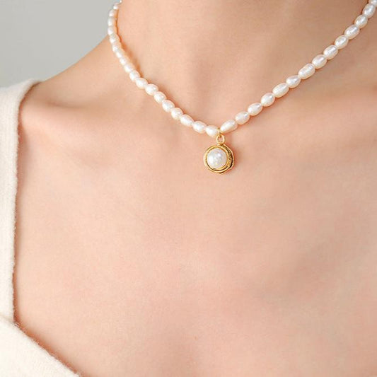 Baroque Pearl Pendant Necklace