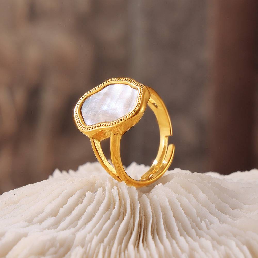 Chic Shell Fusion Ring Open Size