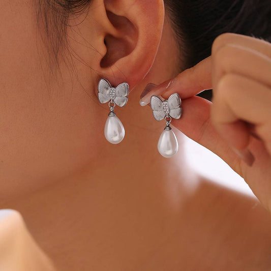 Bow Pearl Earrings