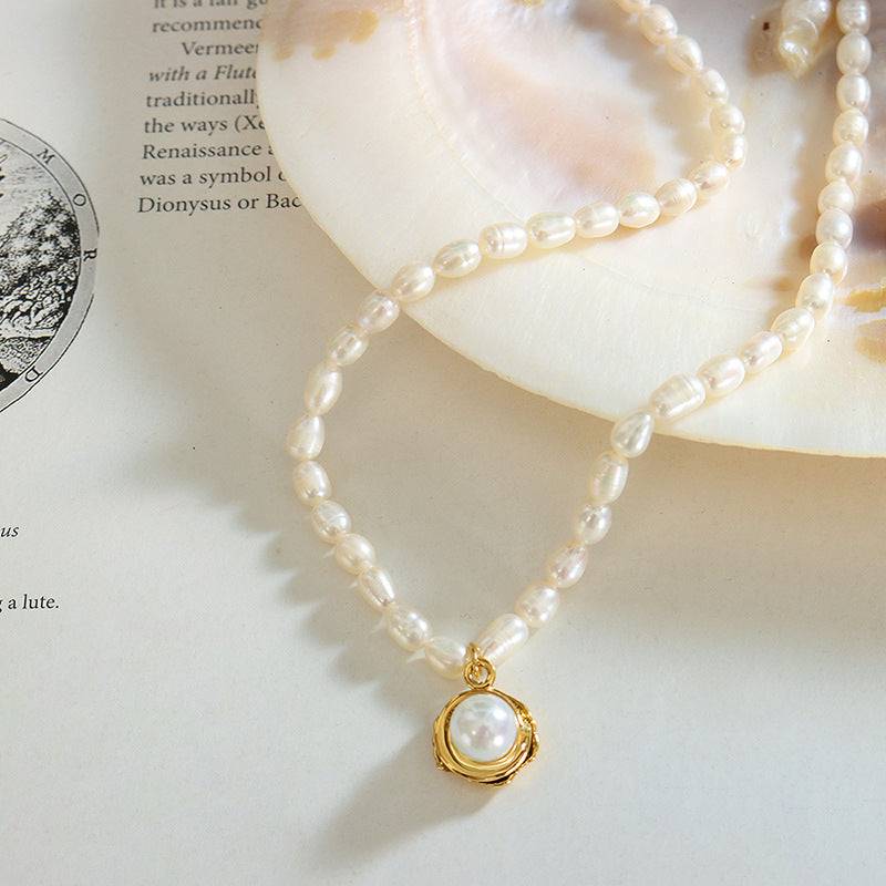 Baroque Pearl Pendant Necklace